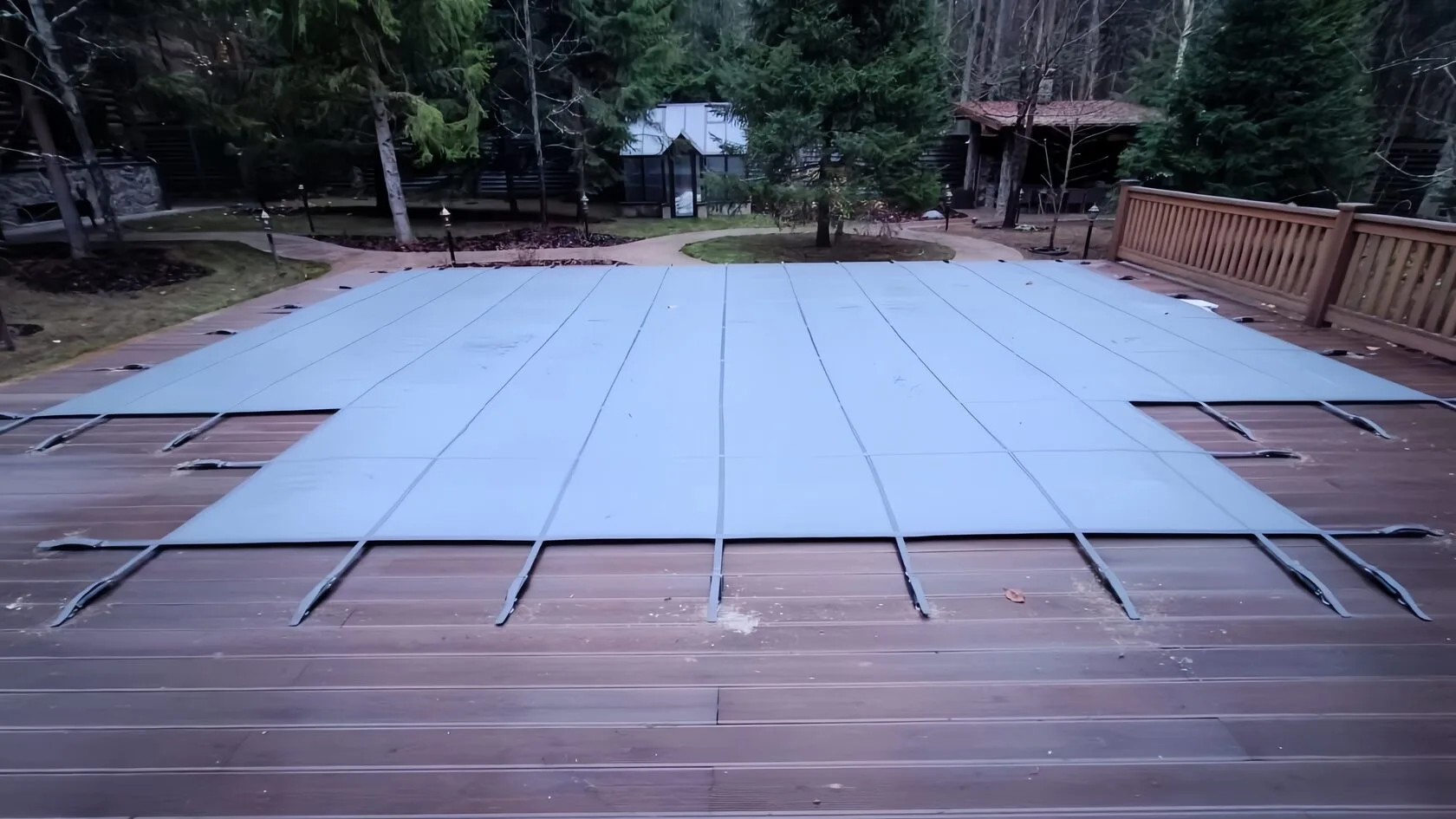 Покрывало для бассейна Laguna Cover Mesh в Выборге