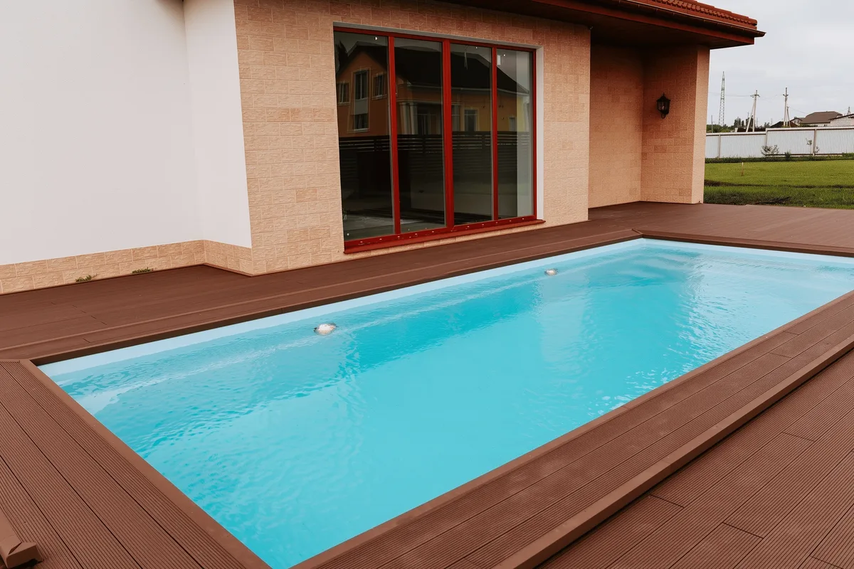 Композитный бассейн Laguna 8 — вид сверху в Выборге